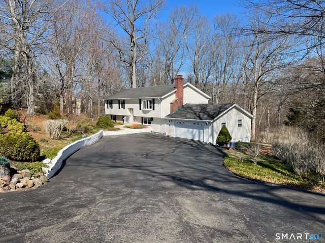 135 Parsonage Hill Road, North Branford, CT 06472