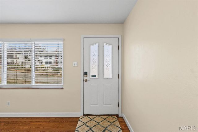 2336 Esther Avenue, St Louis, MO 63139