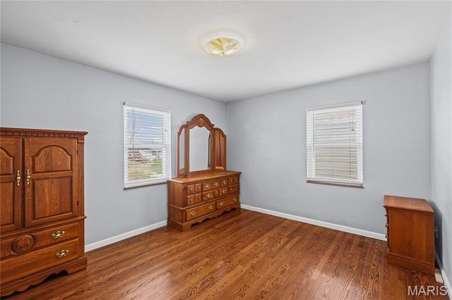 2336 Esther Avenue, St Louis, MO 63139