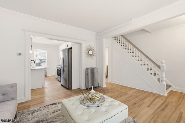 207 Brighton Ave, East Orange City, NJ 07017