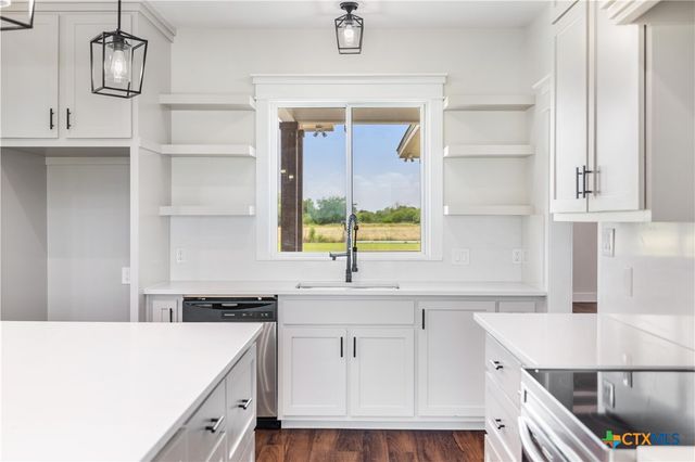 285 Kendal Drive, Victoria, TX 77904
