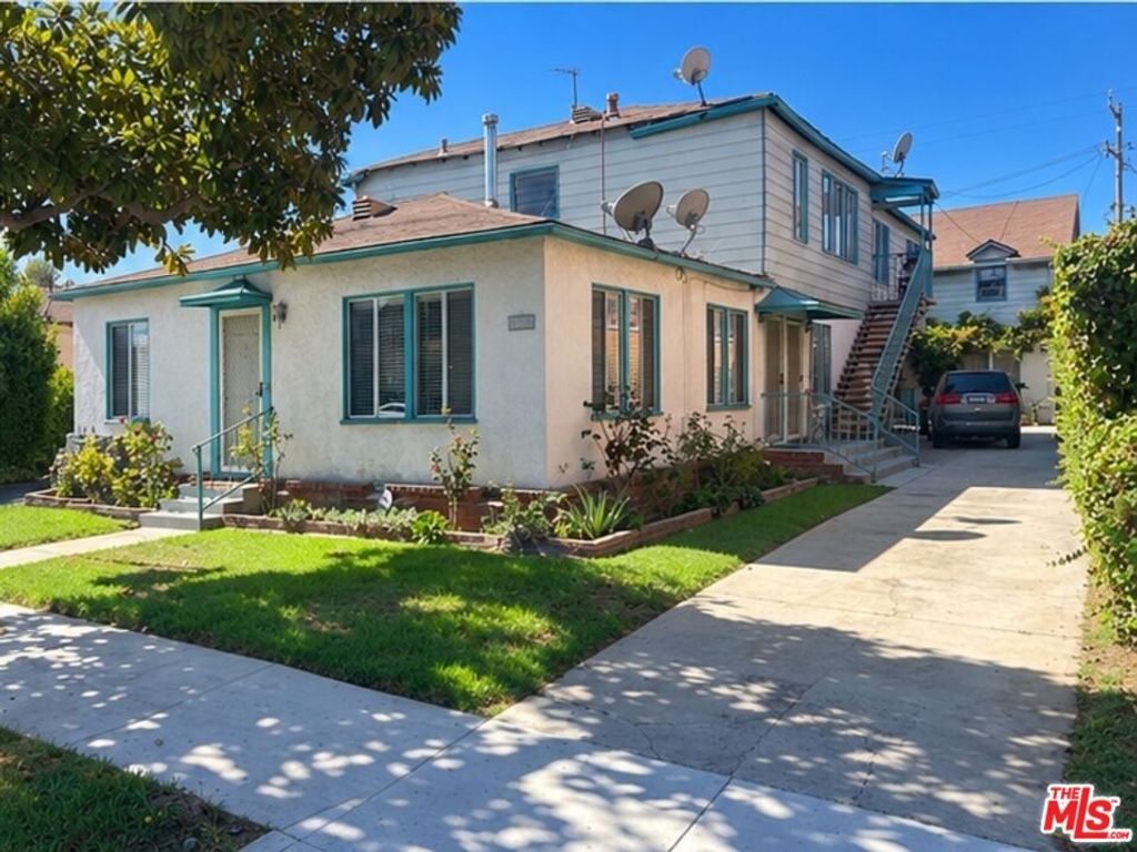 3957 Huron Avenue, Culver City, CA 90232