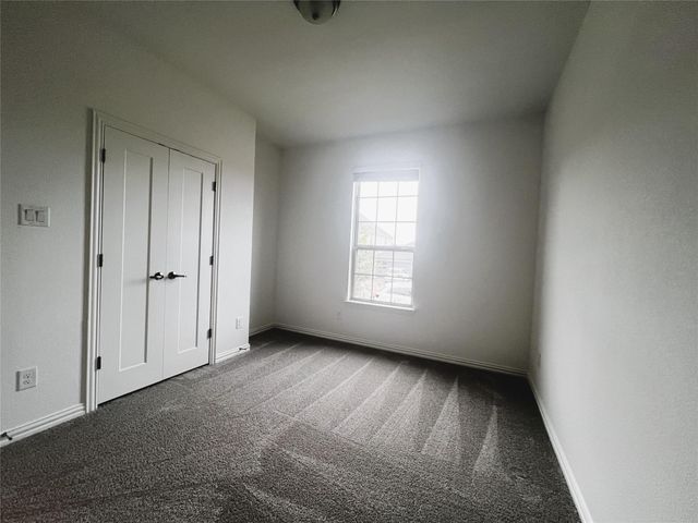 247 Du Bois DR, Kyle, TX 78640