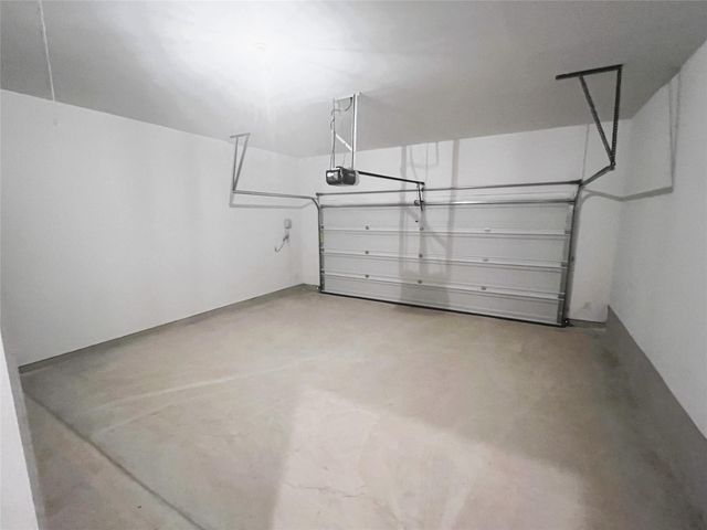 247 Du Bois DR, Kyle, TX 78640