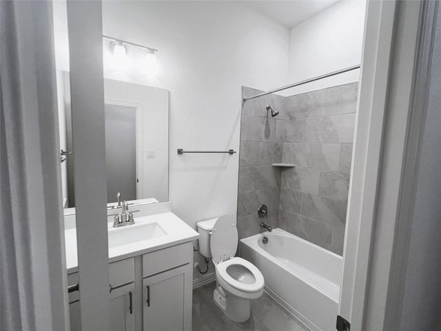 247 Du Bois DR, Kyle, TX 78640