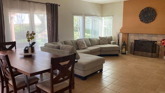 1068 Barsky Lane, Fallbrook, CA 92028