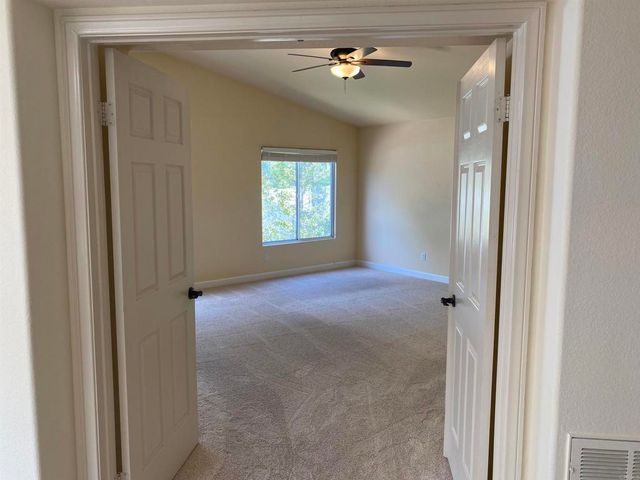 1068 Barsky Lane, Fallbrook, CA 92028