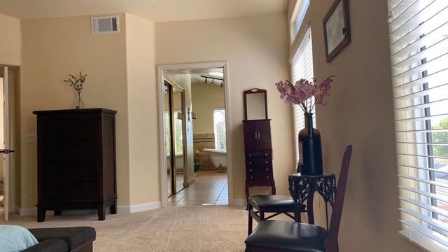 1068 Barsky Lane, Fallbrook, CA 92028