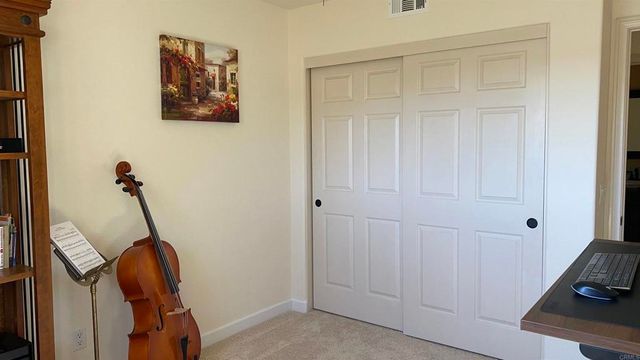 1068 Barsky Lane, Fallbrook, CA 92028