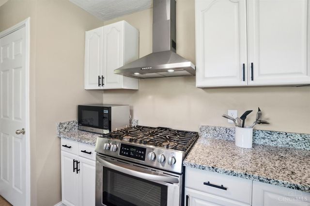 4157 Paxton Woods Lane, Cincinnati, OH 45209