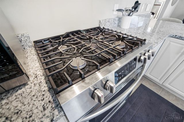 4157 Paxton Woods Lane, Cincinnati, OH 45209