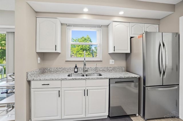 4157 Paxton Woods Lane, Cincinnati, OH 45209