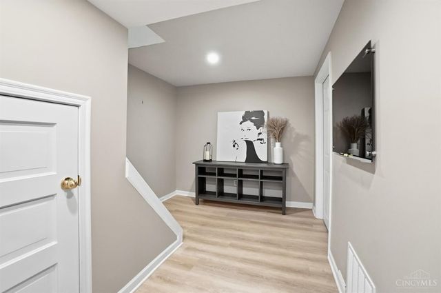 4157 Paxton Woods Lane, Cincinnati, OH 45209