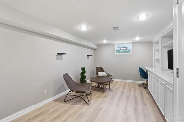 4157 Paxton Woods Lane, Cincinnati, OH 45209