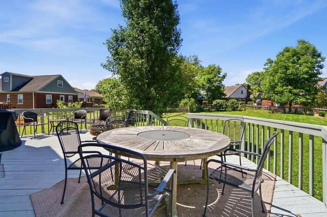 4157 Paxton Woods Lane, Cincinnati, OH 45209