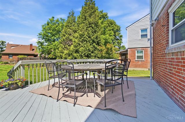 4157 Paxton Woods Lane, Cincinnati, OH 45209