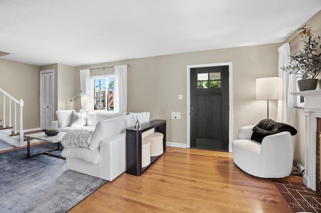 4157 Paxton Woods Lane, Cincinnati, OH 45209
