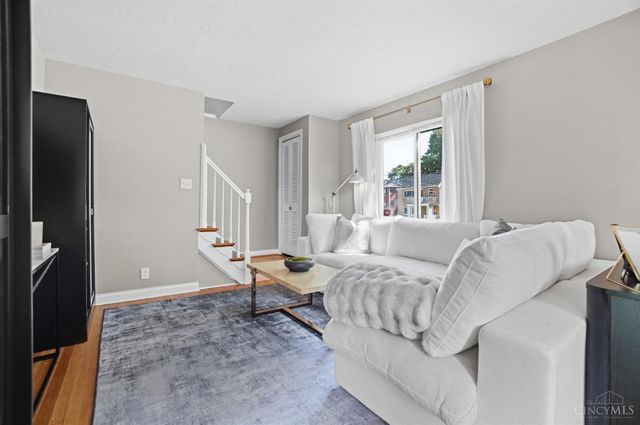 4157 Paxton Woods Lane, Cincinnati, OH 45209