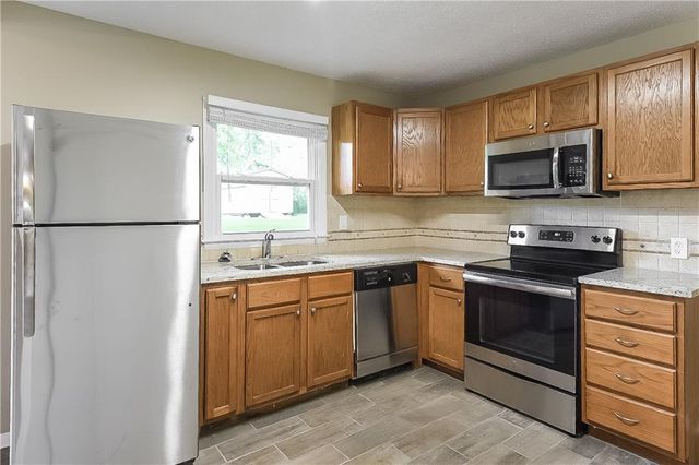 12500 E 54th Terrace, Kansas City, MO 64133