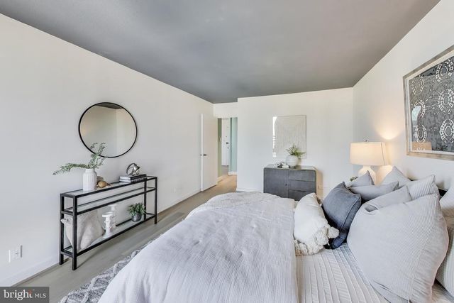 490 M ST SW #W802, Washington, DC 20024