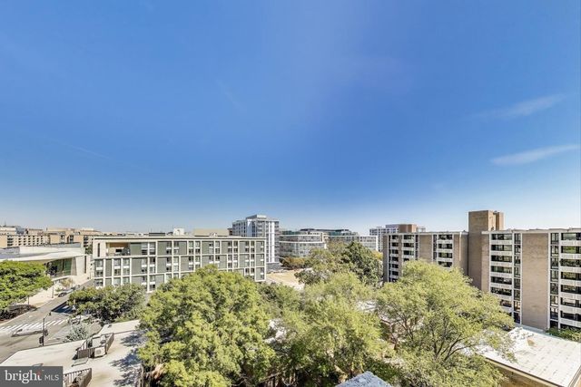 490 M ST SW #W802, Washington, DC 20024