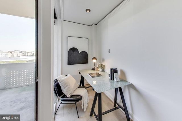 490 M ST SW #W802, Washington, DC 20024