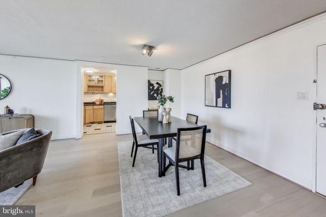 490 M ST SW #W802, Washington, DC 20024