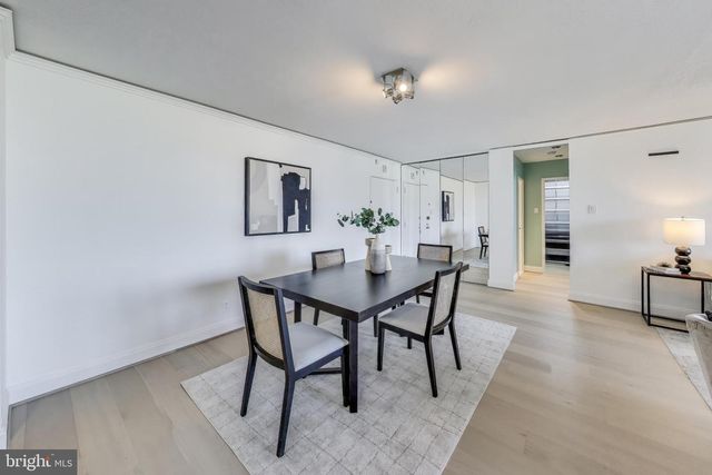 490 M ST SW #W802, Washington, DC 20024