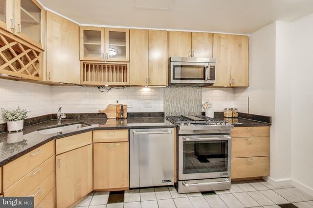 490 M ST SW #W802, Washington, DC 20024