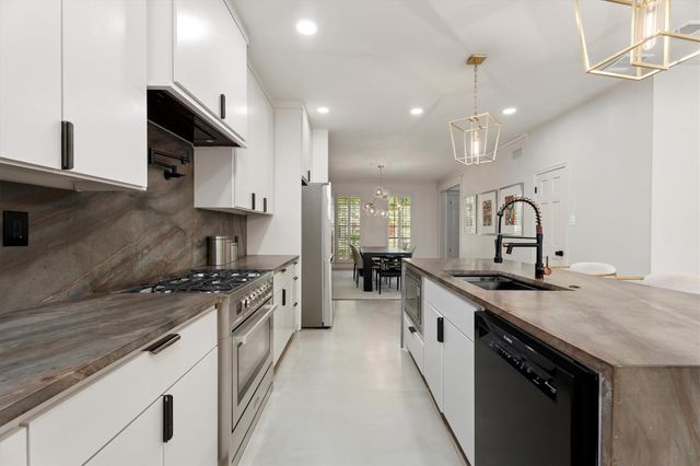 5151 Verdant Way, Houston, TX 77069