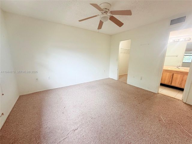 9141 NW 1st Ct 204, Pembroke Pines, FL 33024