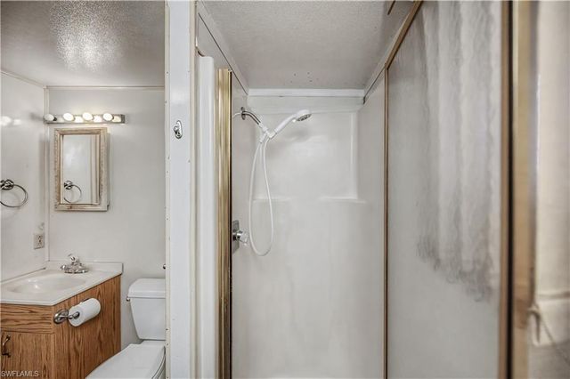 178 Caravan CIR, North Fort Myers, FL 33903