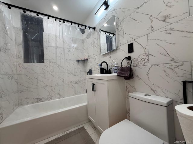 112-30 Northern Boulevard 2A, Corona, NY 11368