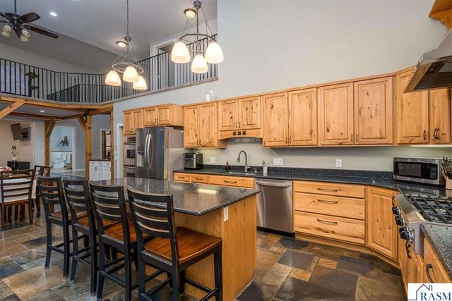 1139 Birch Avenue, Mankato, MN 56001