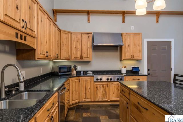 1139 Birch Avenue, Mankato, MN 56001