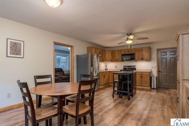 1139 Birch Avenue, Mankato, MN 56001