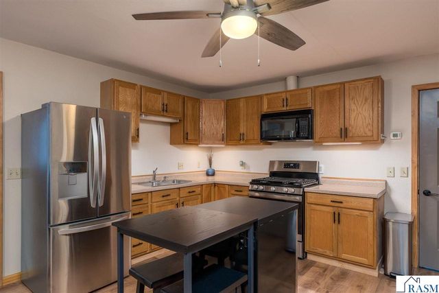 1139 Birch Avenue, Mankato, MN 56001