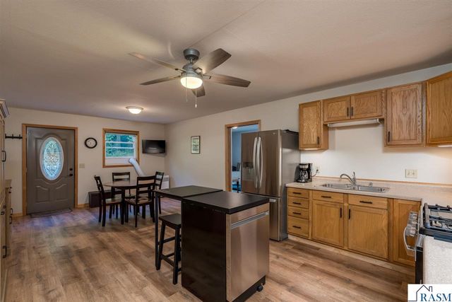 1139 Birch Avenue, Mankato, MN 56001