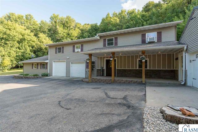 1139 Birch Avenue, Mankato, MN 56001