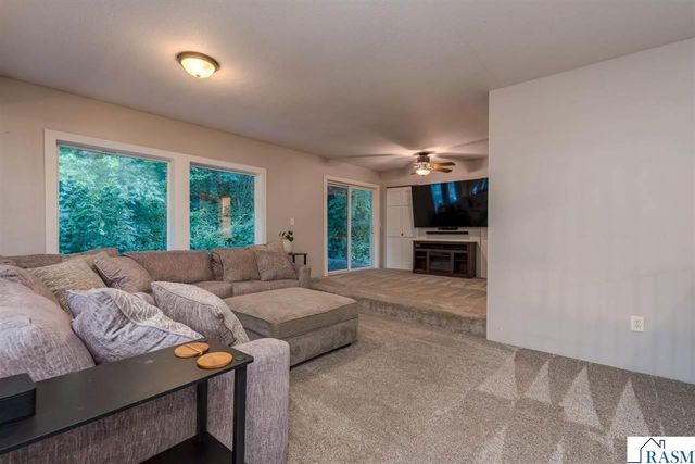 1139 Birch Avenue, Mankato, MN 56001