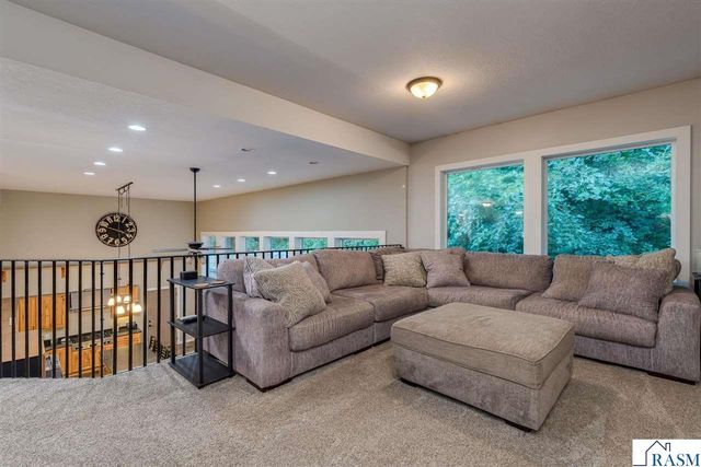 1139 Birch Avenue, Mankato, MN 56001