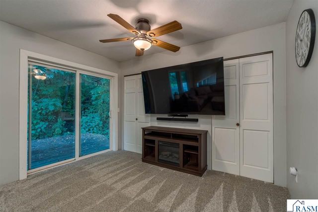 1139 Birch Avenue, Mankato, MN 56001