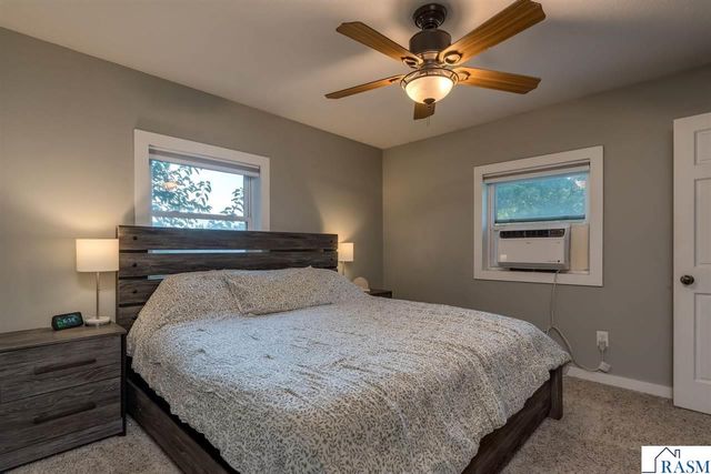 1139 Birch Avenue, Mankato, MN 56001