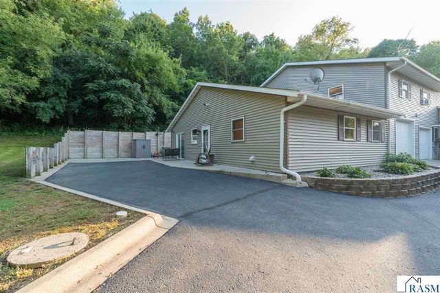 1139 Birch Avenue, Mankato, MN 56001