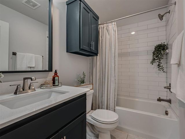 13608 Arrowhead Boulevard, Yukon, OK 73099