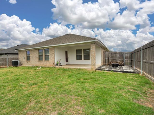 13608 Arrowhead Boulevard, Yukon, OK 73099