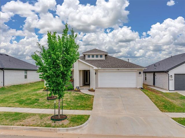 13608 Arrowhead Boulevard, Yukon, OK 73099