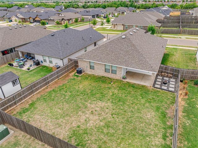 13608 Arrowhead Boulevard, Yukon, OK 73099