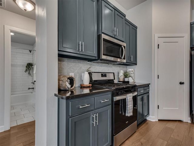13608 Arrowhead Boulevard, Yukon, OK 73099