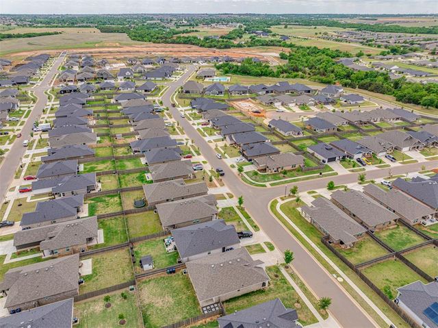 13608 Arrowhead Boulevard, Yukon, OK 73099